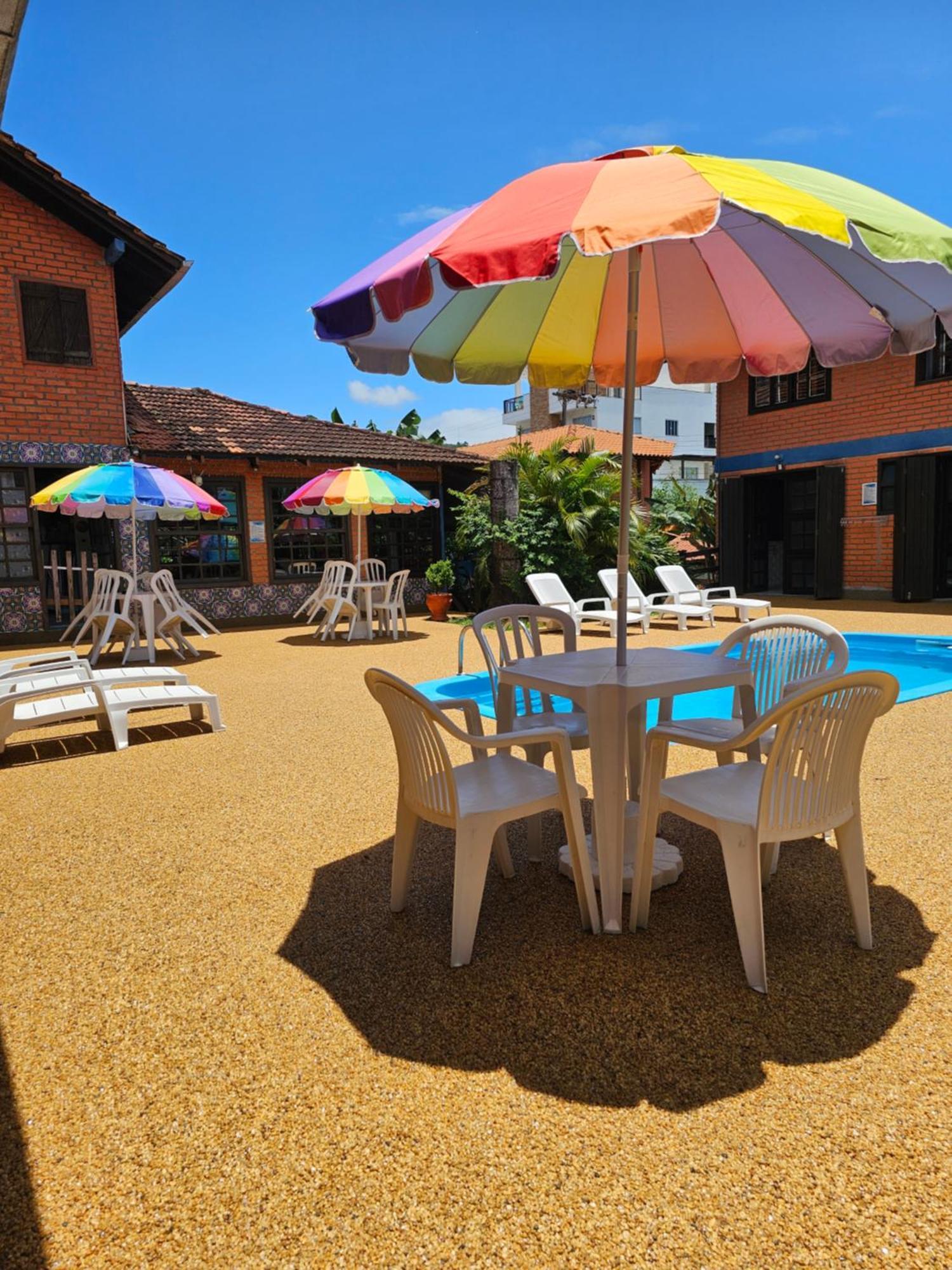דירות בומבינאס Sunshine Residencial מראה חיצוני תמונה